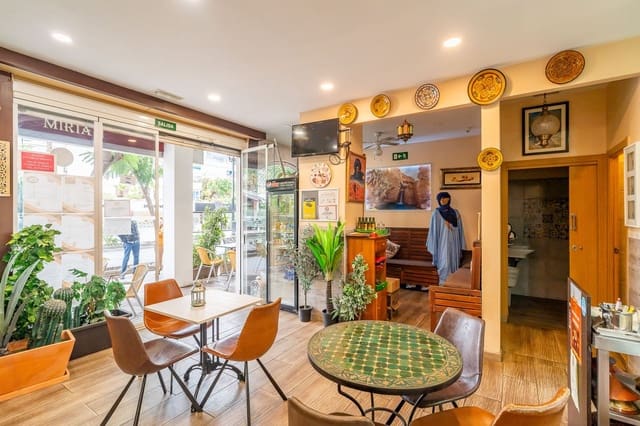 1 quarto Restaurante/Bar para venda em Fuengirola com garagem - 55 000 € (Ref: 9506277)