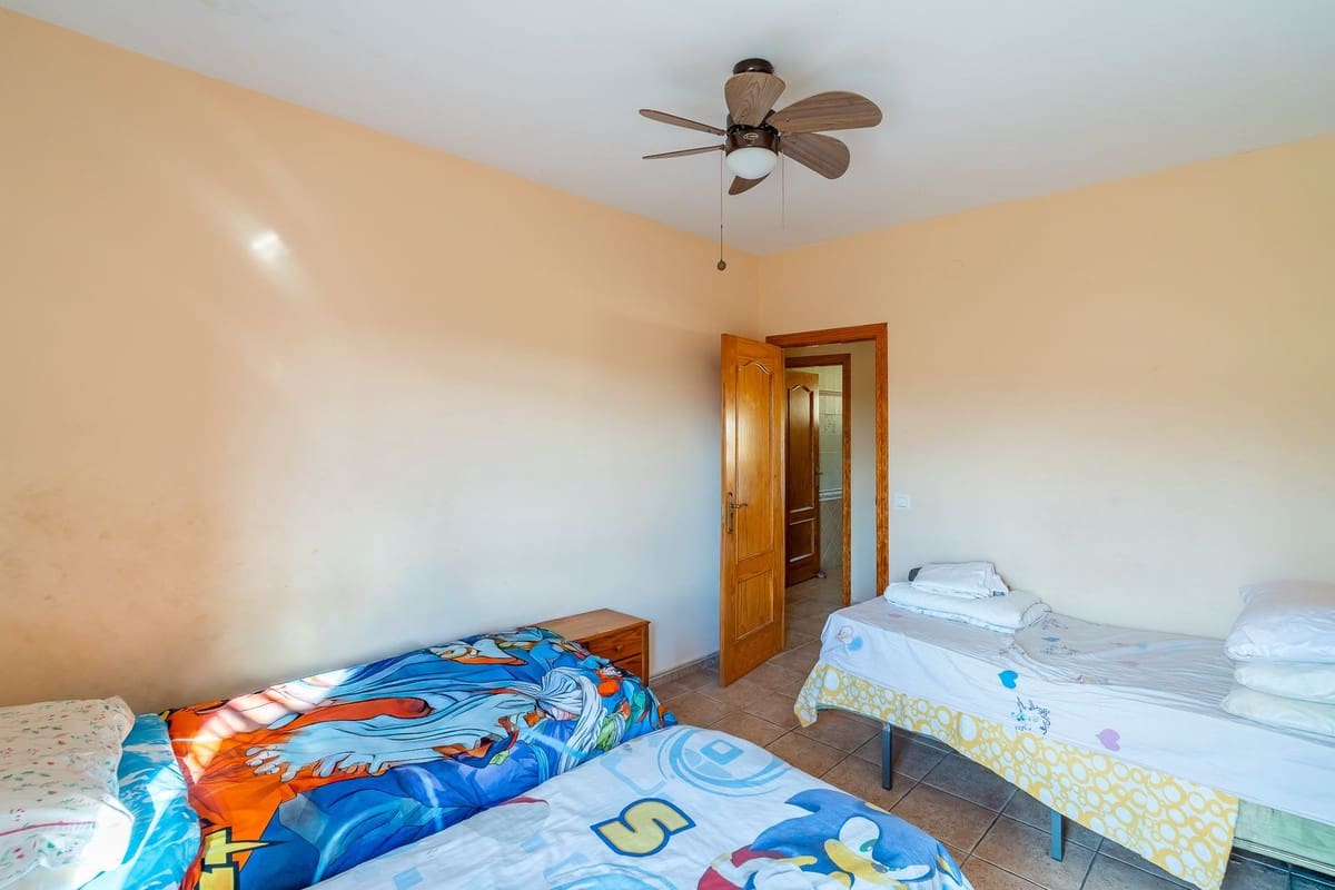 Chalet de 7 habitaciones en Mijas en venta con piscina - 440.000 € (Ref: 9509247)