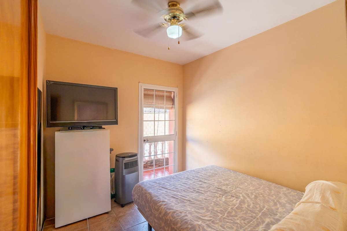 Chalet de 7 habitaciones en Mijas en venta con piscina - 440.000 € (Ref: 9509247)