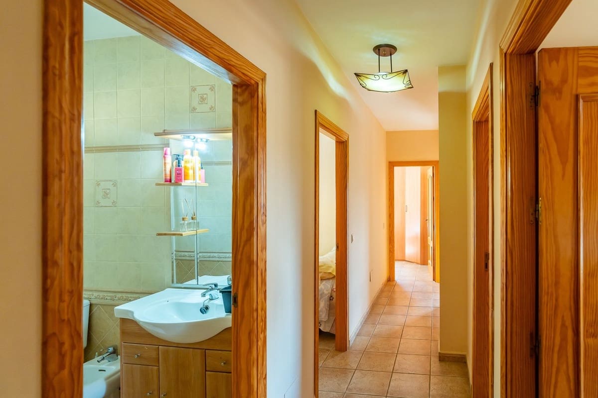 Chalet de 7 habitaciones en Mijas en venta con piscina - 440.000 € (Ref: 9509247)