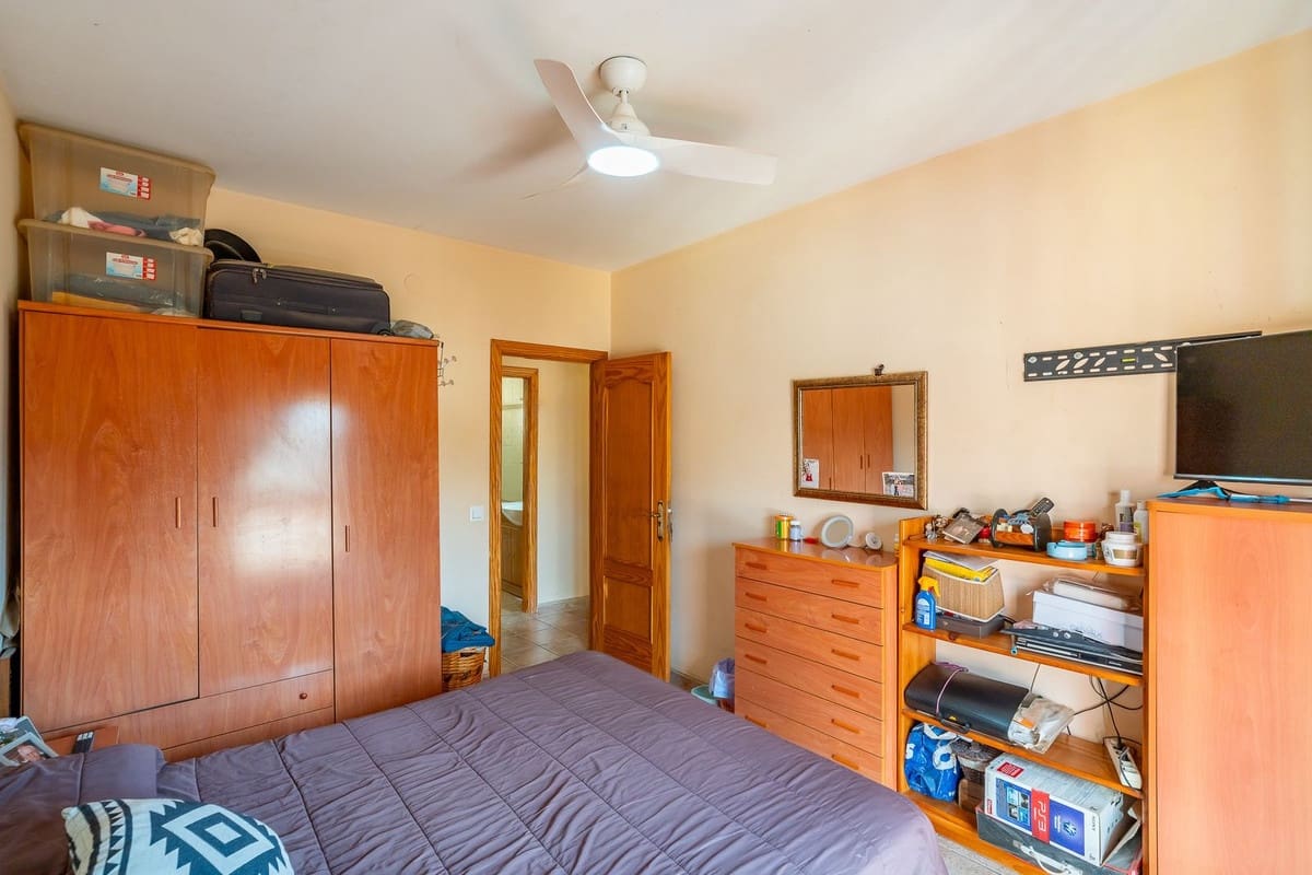 7 bedroom Villa for sale in Mijas with pool - € 440,000 (Ref: 9509247)