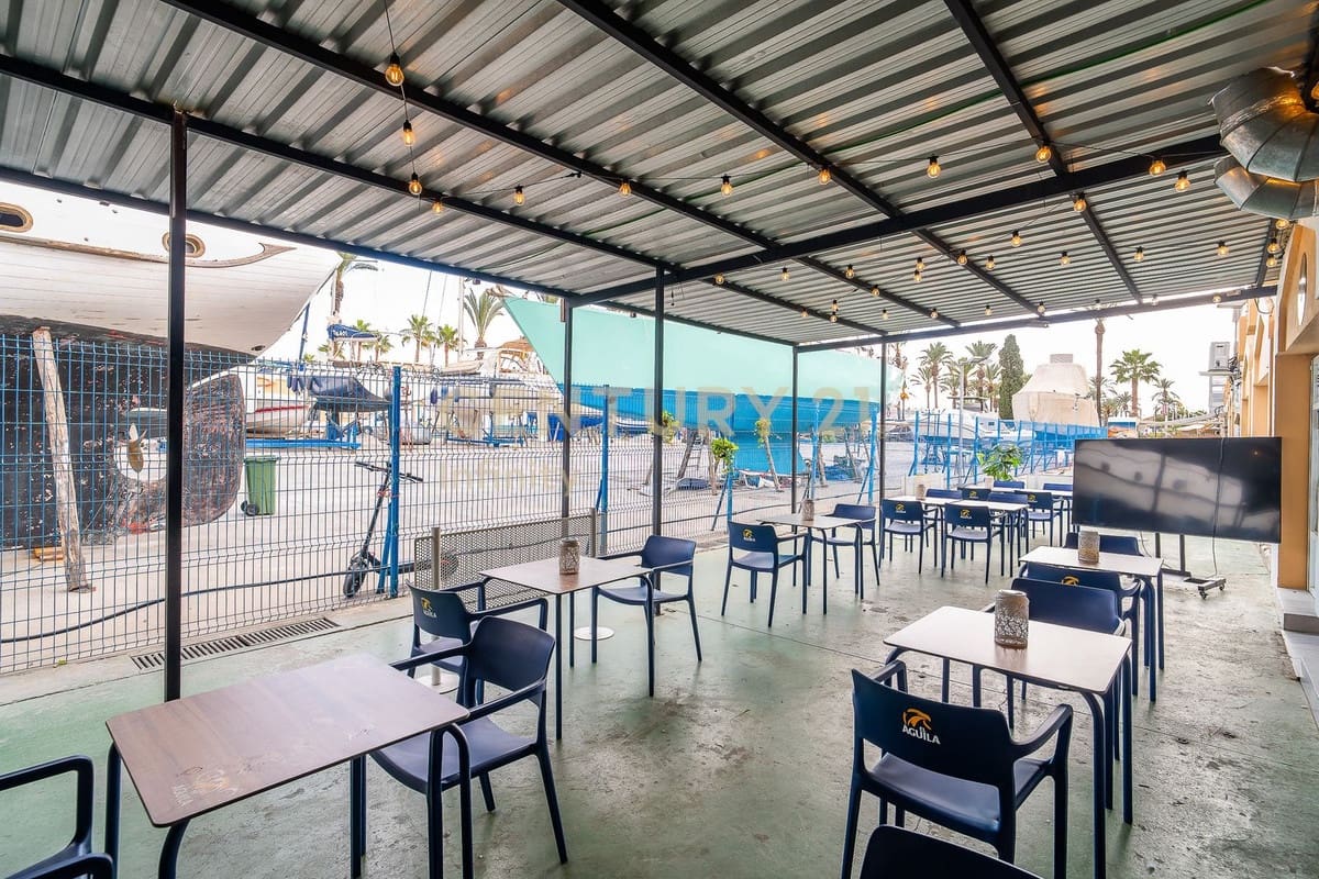 Bar/Restaurante en Fuengirola en venta - 47.000 € (Ref: 9512026)