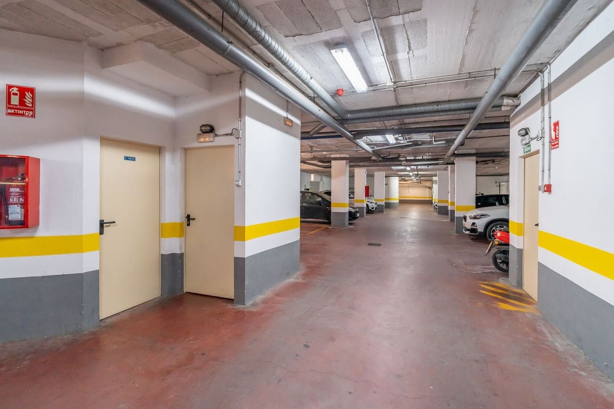 3 slaapkamer Appartement te koop in Estepona met zwembad garage - € 389.000 (Ref: 9602317)