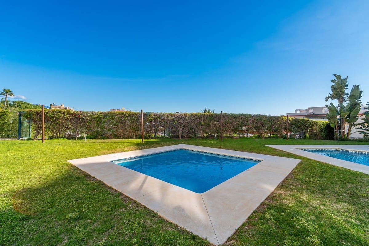 3 slaapkamer Appartement te koop in Estepona met zwembad garage - € 389.000 (Ref: 9602317)