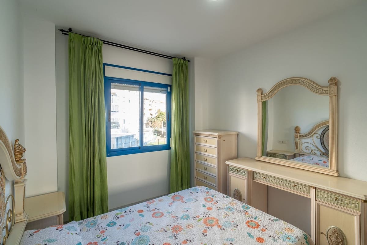 3 slaapkamer Appartement te koop in Estepona met zwembad garage - € 379.000 (Ref: 9602317)