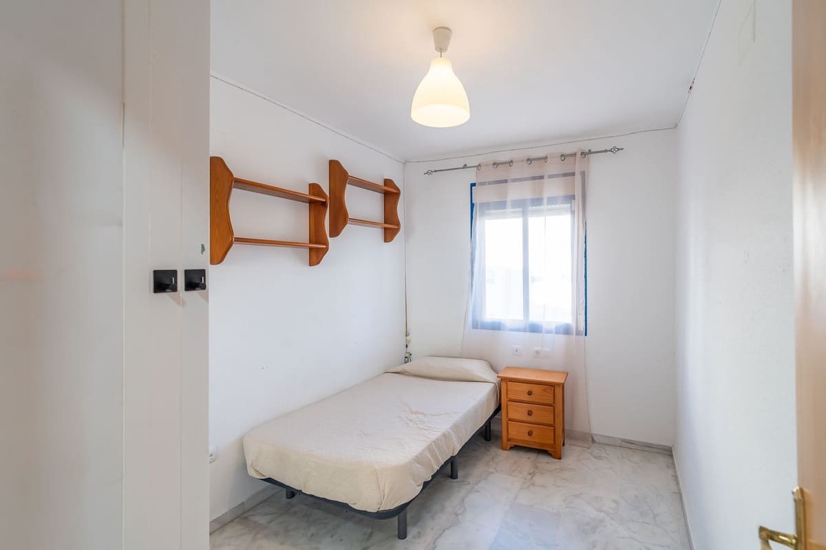 3 slaapkamer Appartement te koop in Estepona met zwembad garage - € 379.000 (Ref: 9602317)
