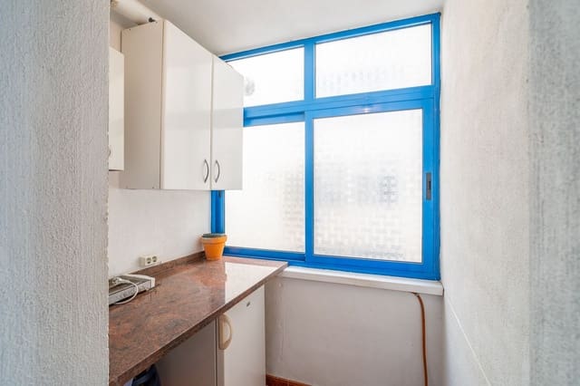 Apartamento de 3 habitaciones en Estepona en venta con piscina garaje - 379.000 € (Ref: 9602317)