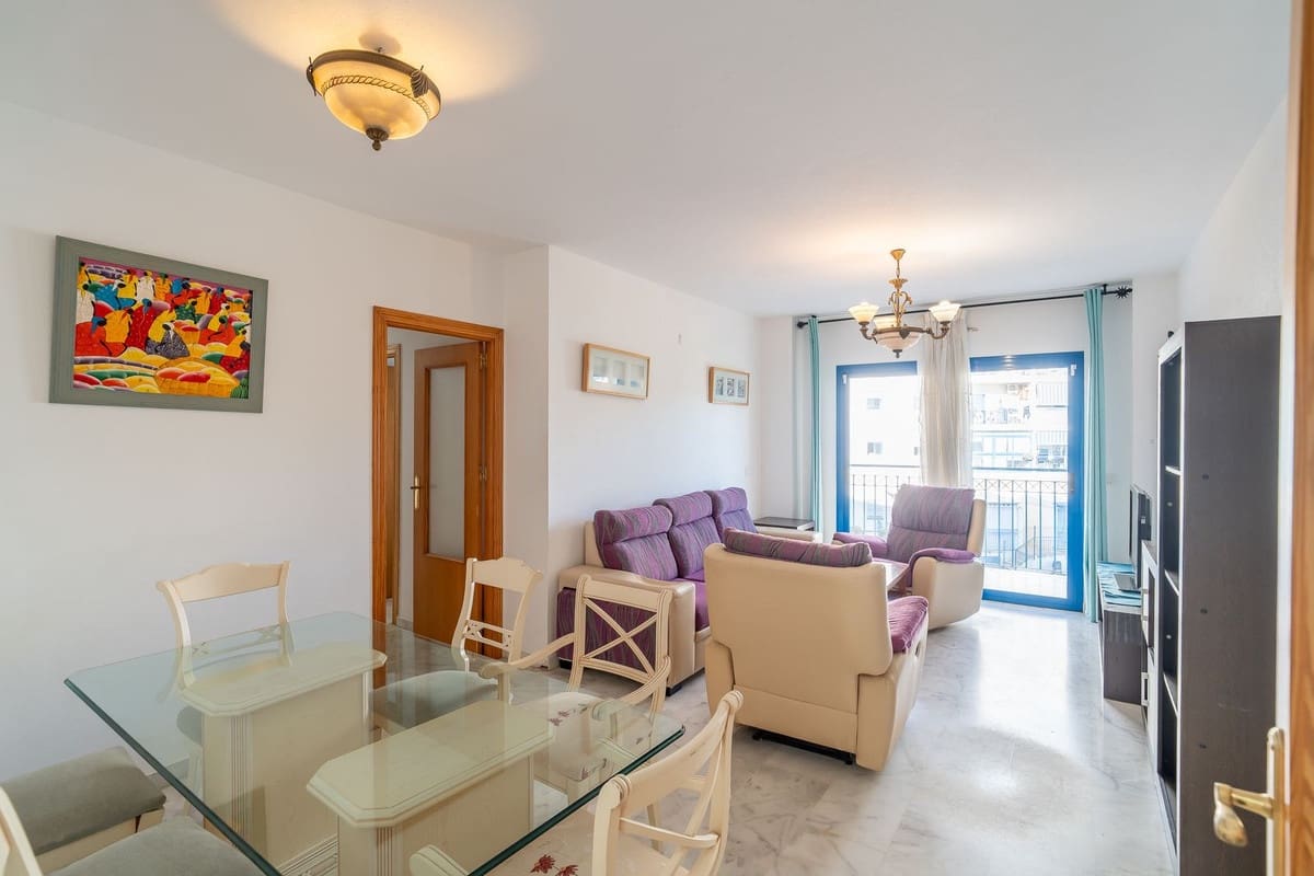 3 slaapkamer Appartement te koop in Estepona met zwembad garage - € 379.000 (Ref: 9602317)