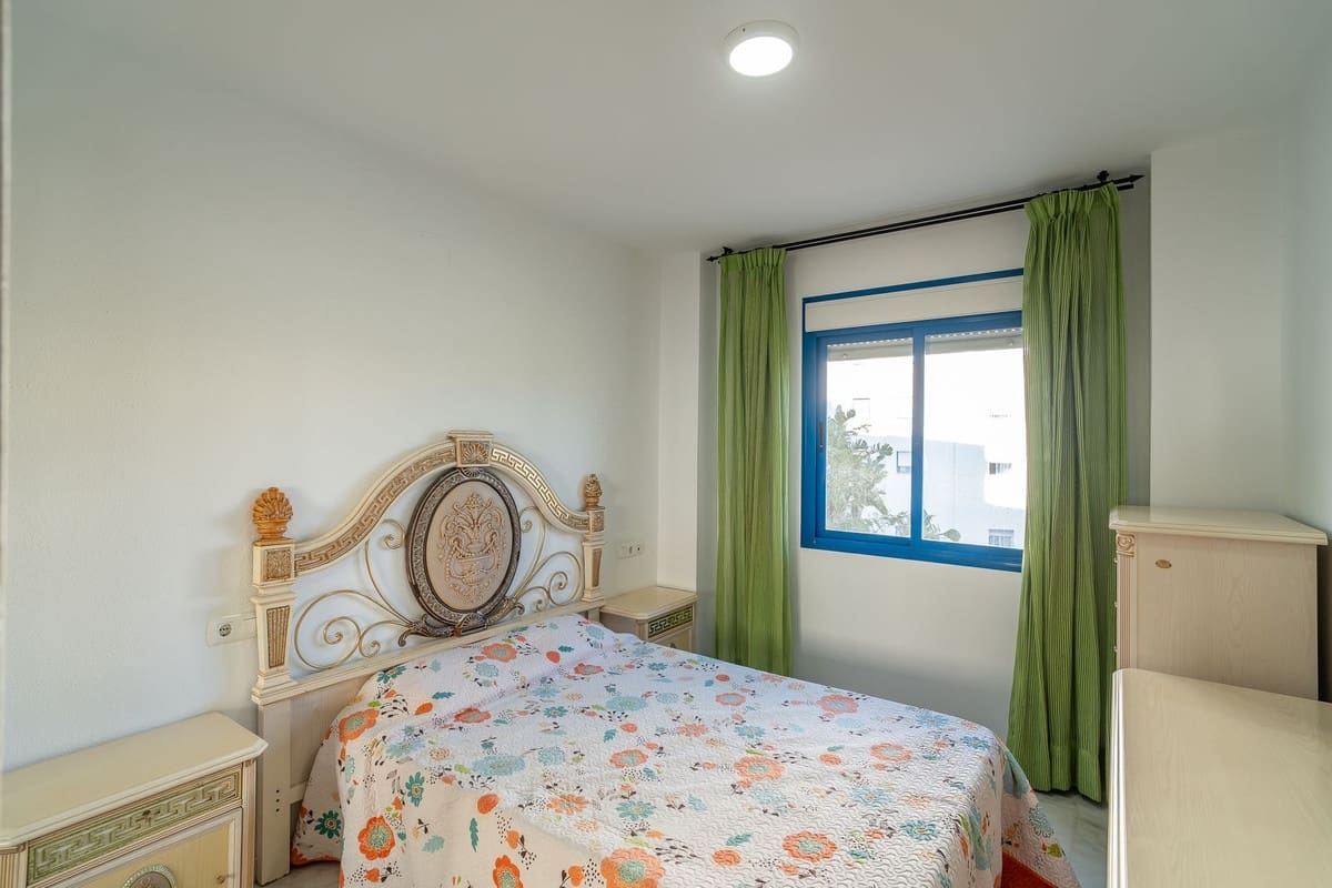 3 slaapkamer Appartement te koop in Estepona met zwembad garage - € 379.000 (Ref: 9602317)