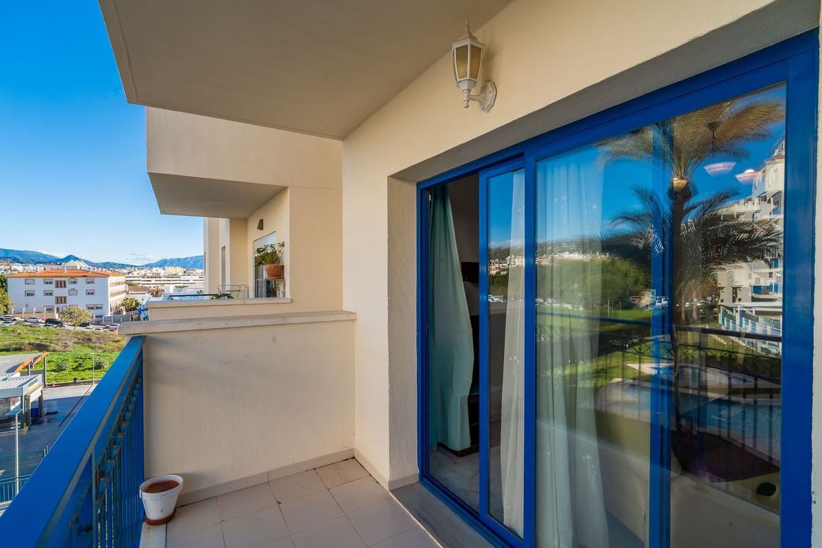 3 slaapkamer Appartement te koop in Estepona met zwembad garage - € 379.000 (Ref: 9602317)