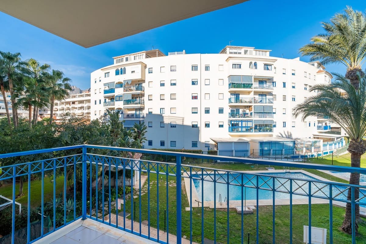 3 slaapkamer Appartement te koop in Estepona met zwembad garage - € 379.000 (Ref: 9602317)