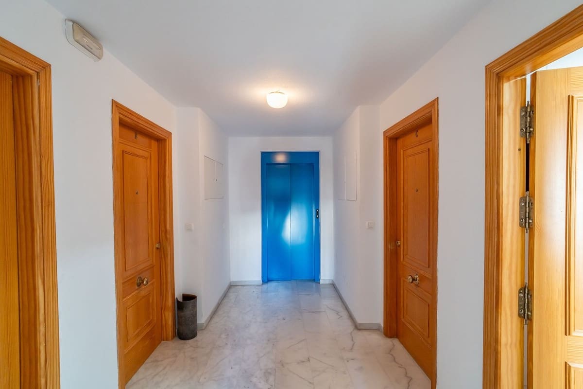 3 slaapkamer Appartement te koop in Estepona met zwembad garage - € 379.000 (Ref: 9602317)