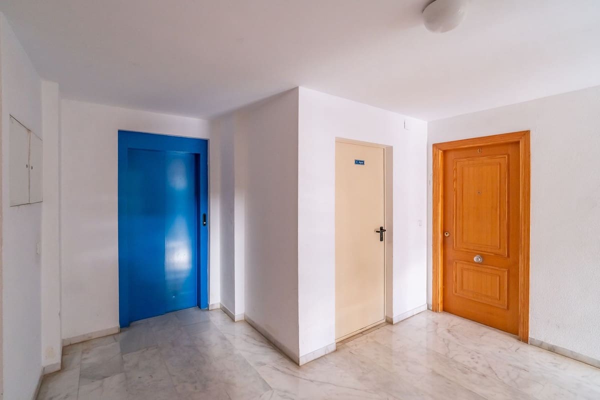 3 slaapkamer Appartement te koop in Estepona met zwembad garage - € 379.000 (Ref: 9602317)