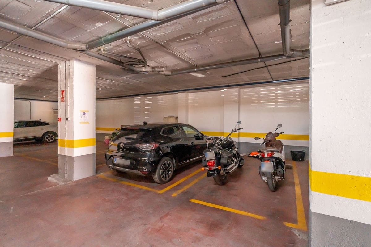 3 slaapkamer Appartement te koop in Estepona met zwembad garage - € 379.000 (Ref: 9602317)