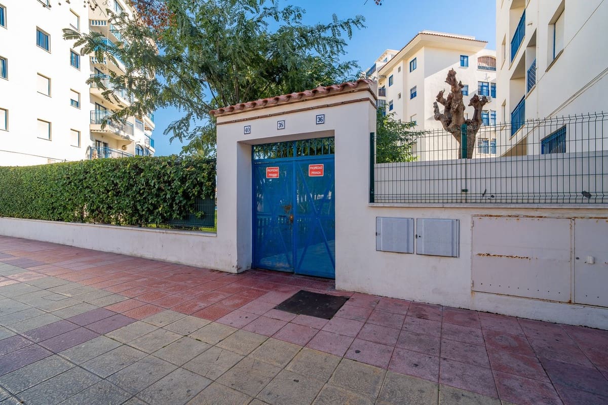 3 slaapkamer Appartement te koop in Estepona met zwembad garage - € 379.000 (Ref: 9602317)