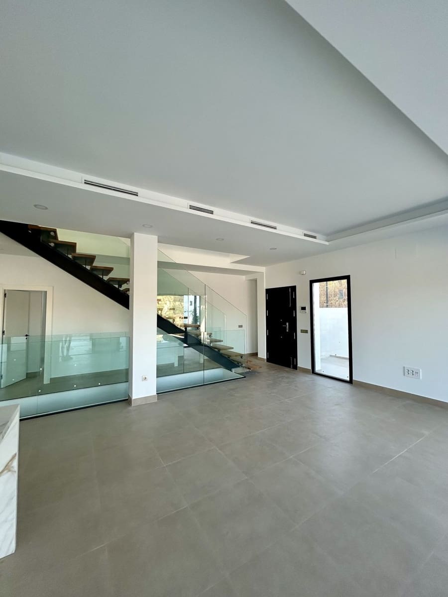 Chalet de 4 habitaciones en Campo Mijas en venta con piscina garaje - 1.450.000 € (Ref: 9603346)