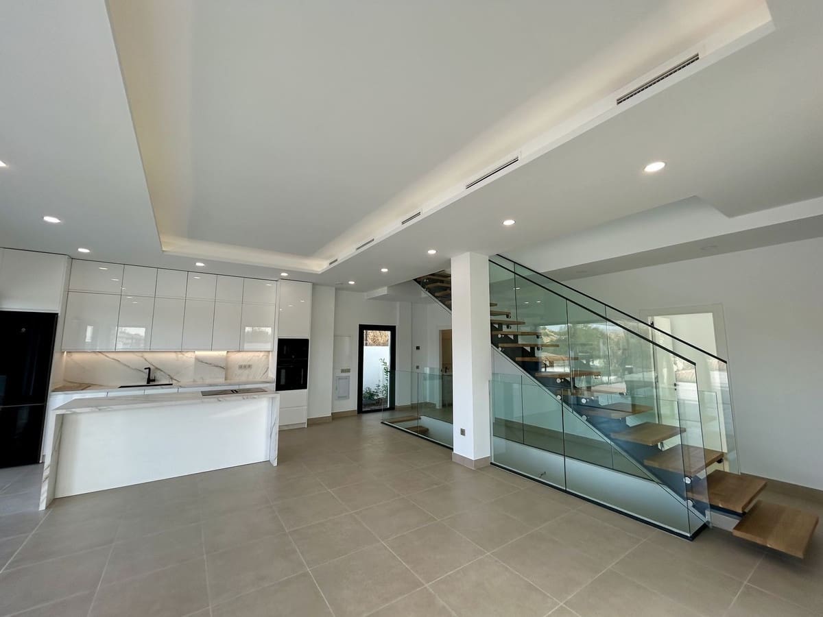 Chalet de 4 habitaciones en Campo Mijas en venta con piscina garaje - 1.450.000 € (Ref: 9603346)