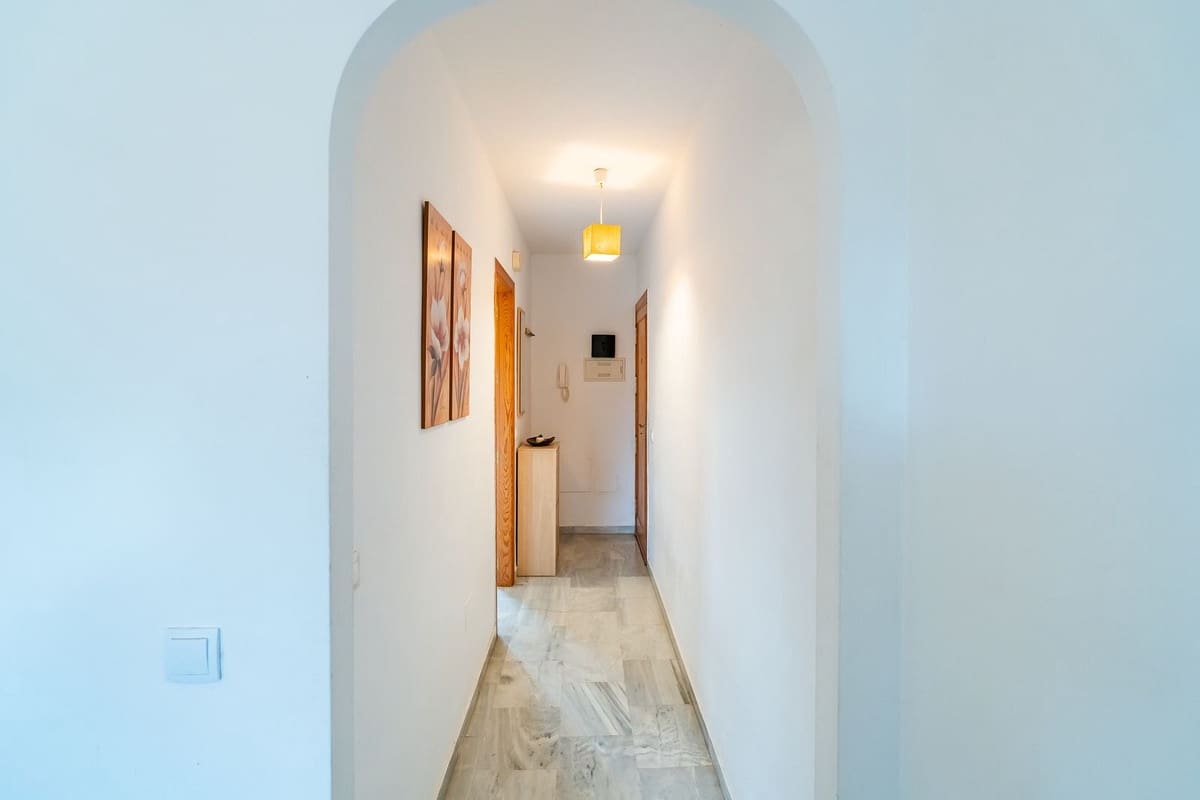 2 slaapkamer Appartement te koop in Mijas met zwembad garage - € 299.000 (Ref: 9610351)