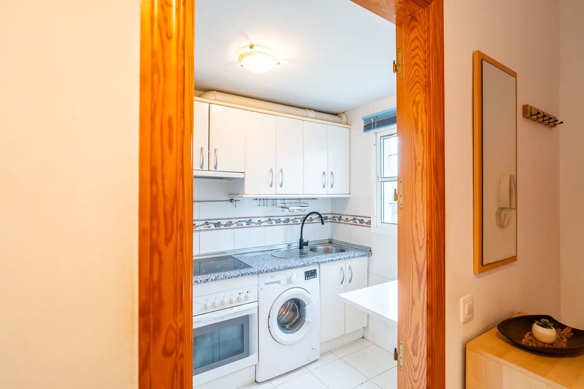 2 slaapkamer Appartement te koop in Mijas met zwembad garage - € 299.000 (Ref: 9610351)