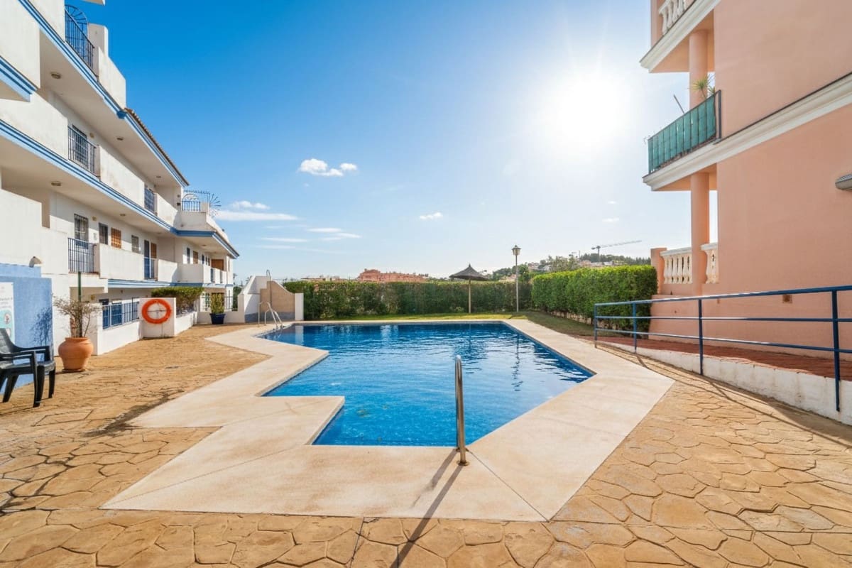 2 slaapkamer Appartement te koop in Mijas met zwembad garage - € 299.000 (Ref: 9610351)