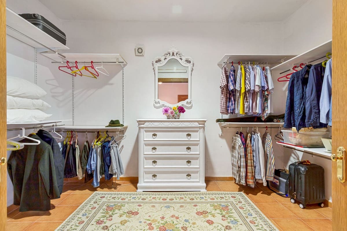 6 quarto Moradia para venda em Malaga cidade com piscina garagem - 950 000 € (Ref: 9612007)