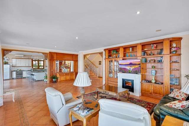 6 chambre Villa/Maison à vendre à Malaga ville avec piscine garage - 950 000 € (Ref: 9612007)