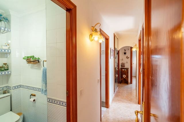 4 soveværelse Lejlighed til salg i Fuengirola med garage - € 382.000 (Ref: 9626099)