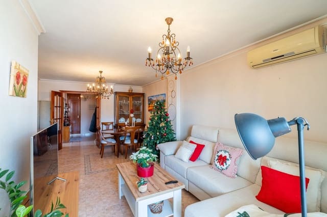 4 bedroom Apartment for sale in Fuengirola with garage - € 382,000 (Ref: 9626099)