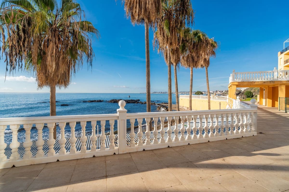 1 slaapkamer Appartement te koop in Benalmadena Costa met zwembad - € 320.000 (Ref: 9628163)