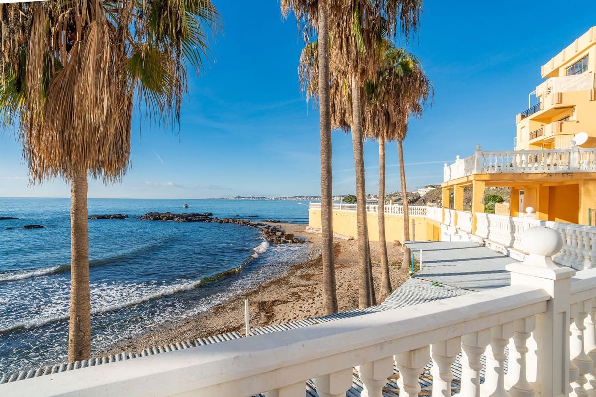 1 slaapkamer Appartement te koop in Benalmadena Costa met zwembad - € 320.000 (Ref: 9628163)