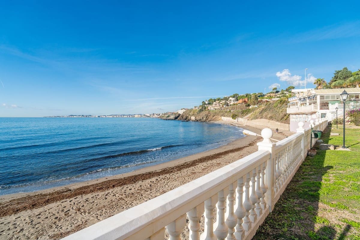 1 slaapkamer Appartement te koop in Benalmadena Costa met zwembad - € 320.000 (Ref: 9628163)