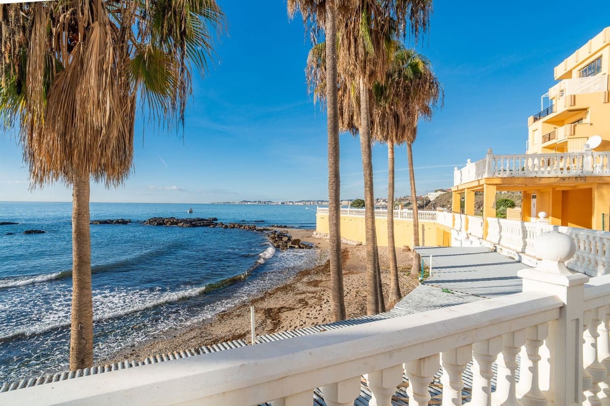 1 slaapkamer Appartement te koop in Benalmadena Costa met zwembad - € 320.000 (Ref: 9628163)