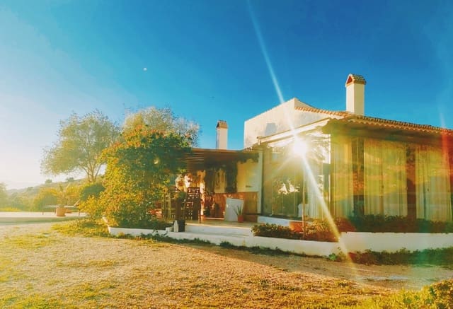 Finca/Casa Rural de 4 habitaciones en Puerto de la Torre, Málaga ciudad en venta - 620.000 € (Ref: 9634997)