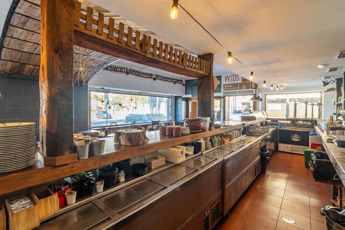 Restauracja lub bar na sprzedaż w Fuengirola - 119 000 € (Ref: 9639757)