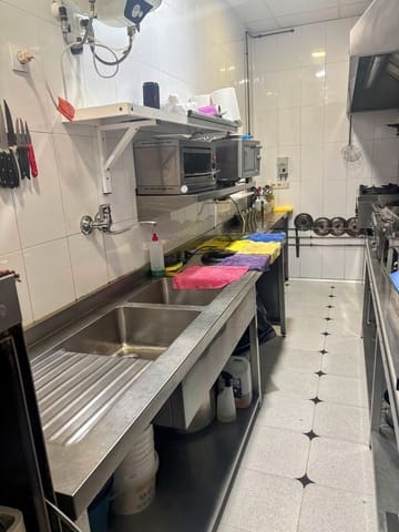 Restaurante/Bar para venda em Fuengirola - 185 000 € (Ref: 9639758)