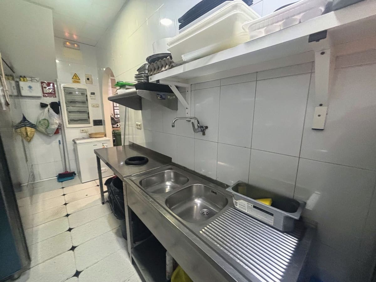 Restaurante/Bar para venda em Fuengirola - 185 000 € (Ref: 9639758)