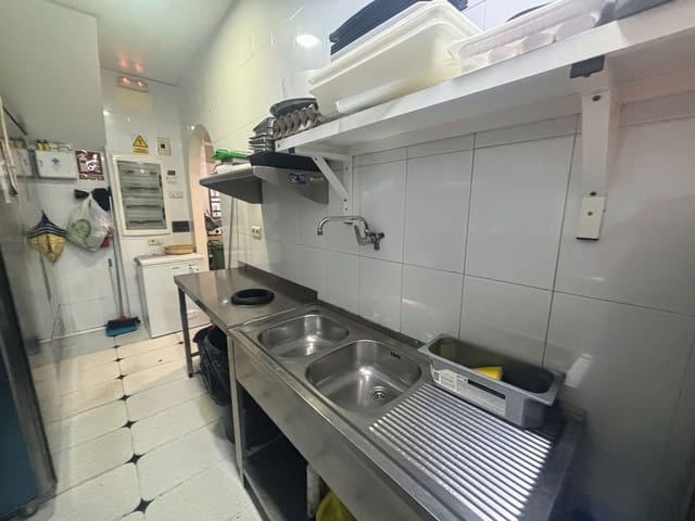 Restaurante/Bar para venda em Fuengirola - 185 000 € (Ref: 9639758)