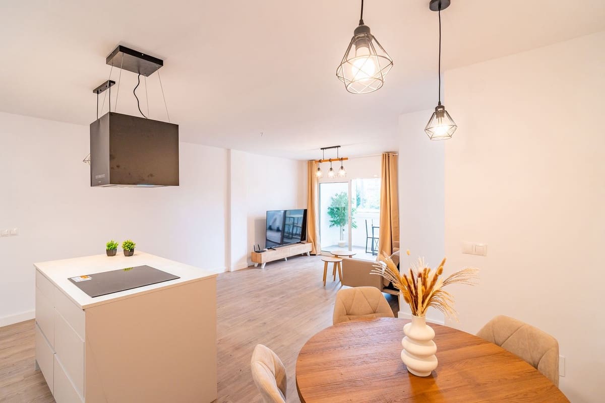 3 soveværelse Lejlighed til salg i Fuengirola med swimmingpool - € 369.900 (Ref: 9646380)