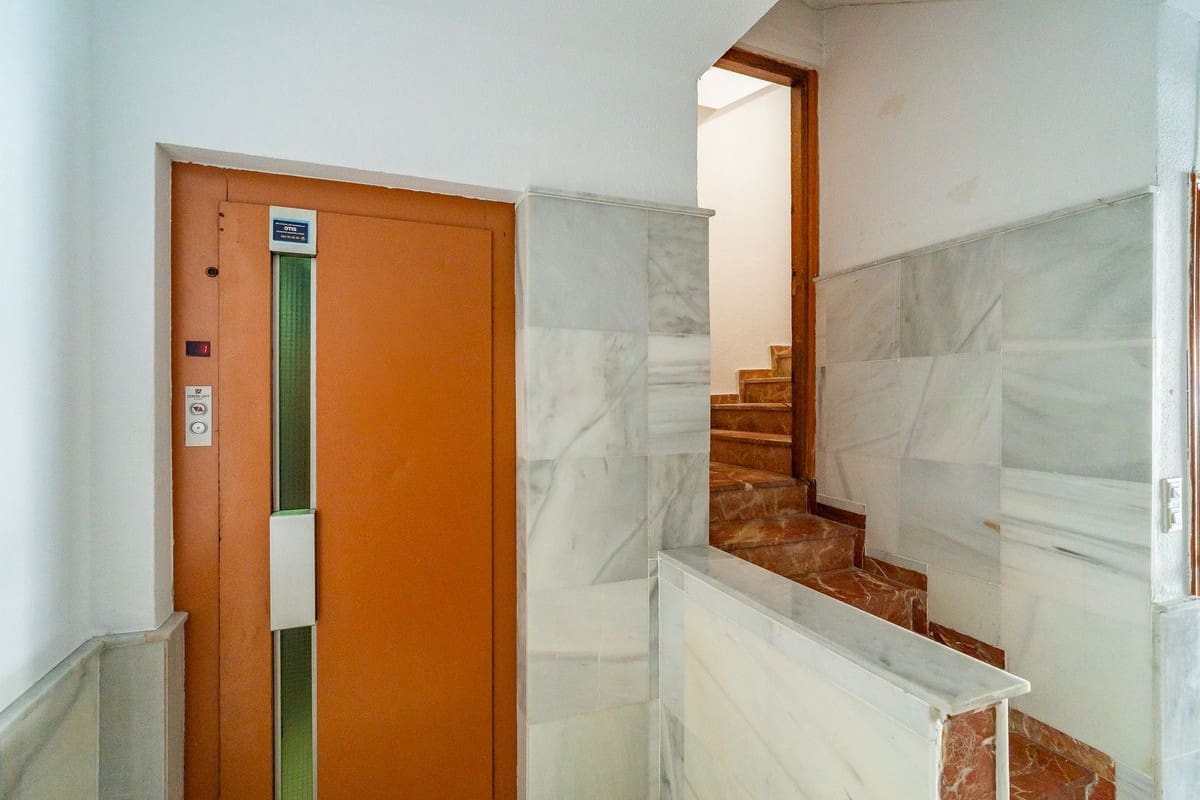 3 soveværelse Lejlighed til salg i Fuengirola med swimmingpool - € 369.900 (Ref: 9646380)