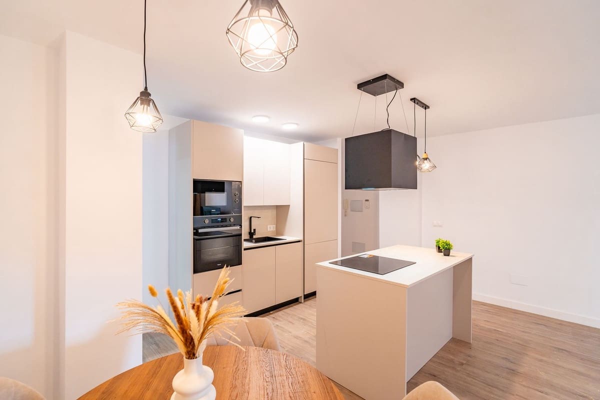 3 Zimmer Apartment zu verkaufen in Fuengirola mit Pool - 365.000 € (Ref: 9646380)