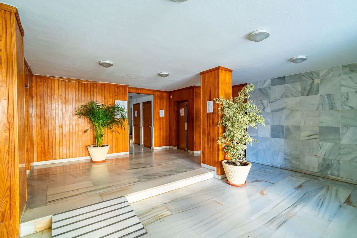 3 Zimmer Apartment zu verkaufen in Fuengirola mit Pool - 365.000 € (Ref: 9646380)