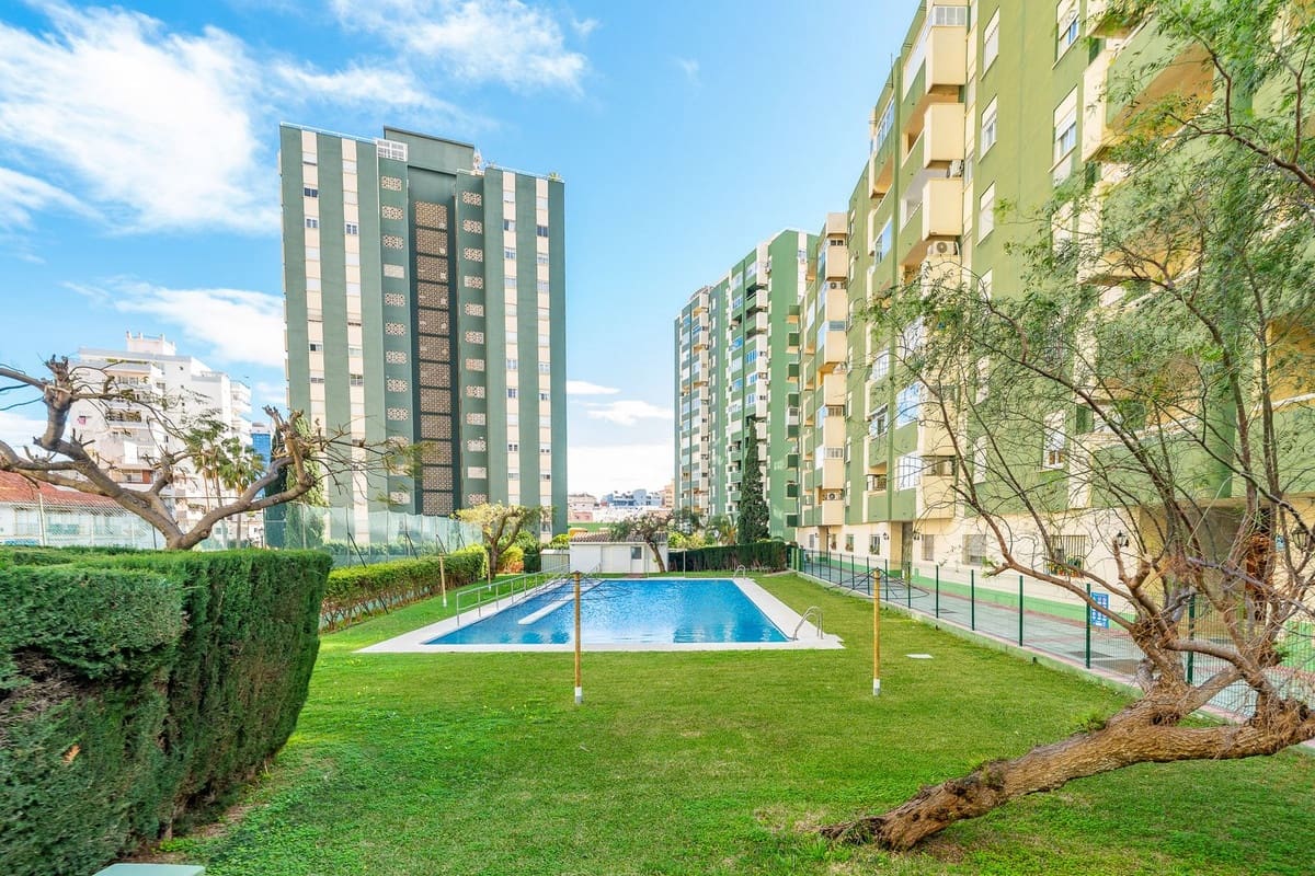 3 Zimmer Apartment zu verkaufen in Fuengirola mit Pool - 365.000 € (Ref: 9646380)