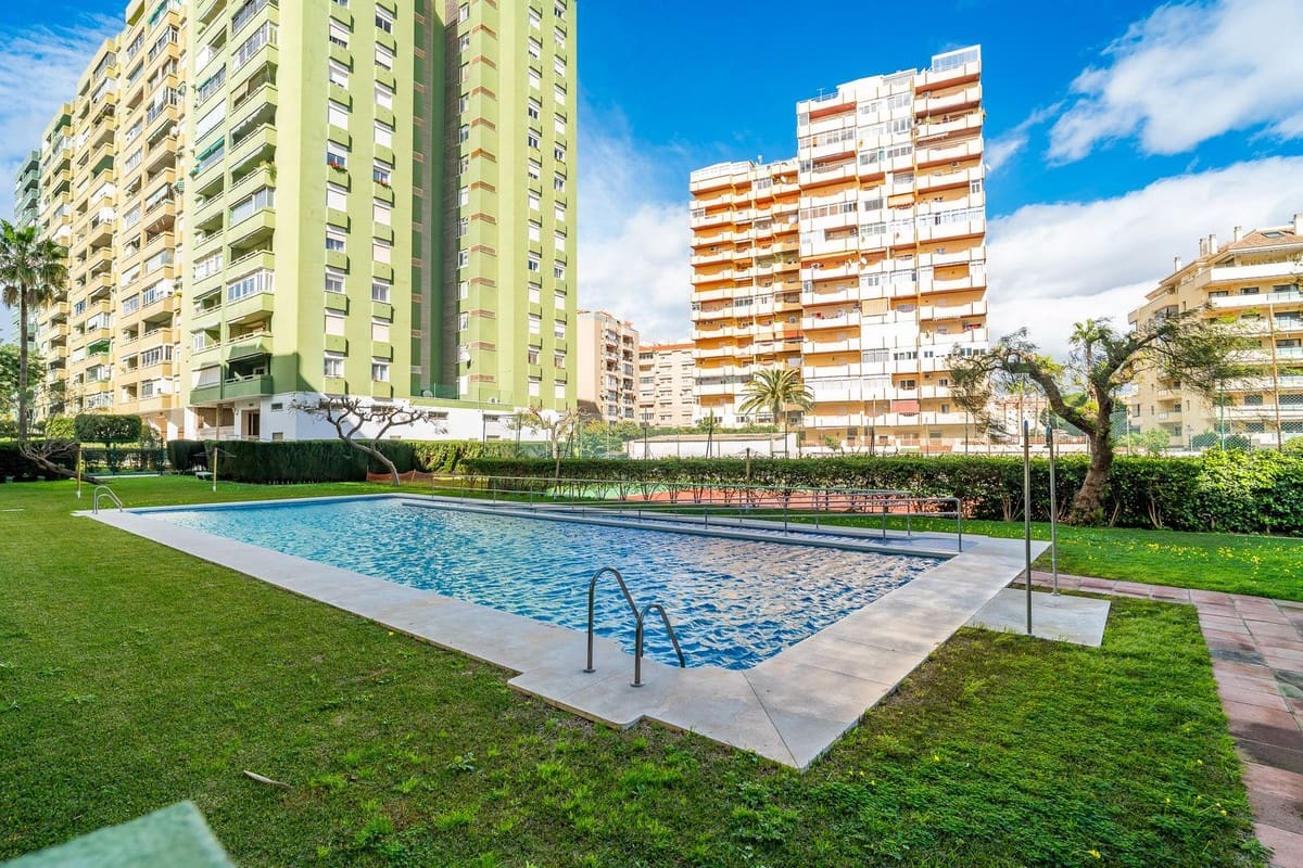 3 Zimmer Apartment zu verkaufen in Fuengirola mit Pool - 365.000 € (Ref: 9646380)