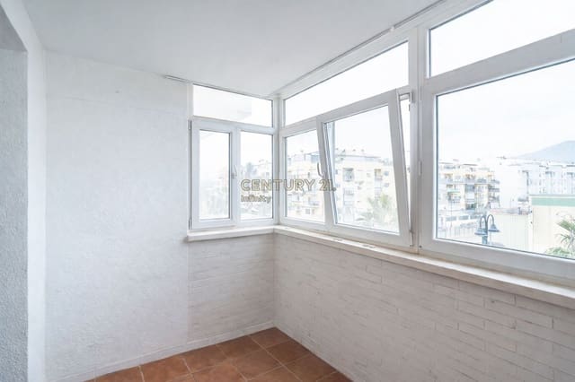 2 soverom Leilighet til salgs i Fuengirola med svømmebasseng garasje - € 290 000 (Ref: 9646381)