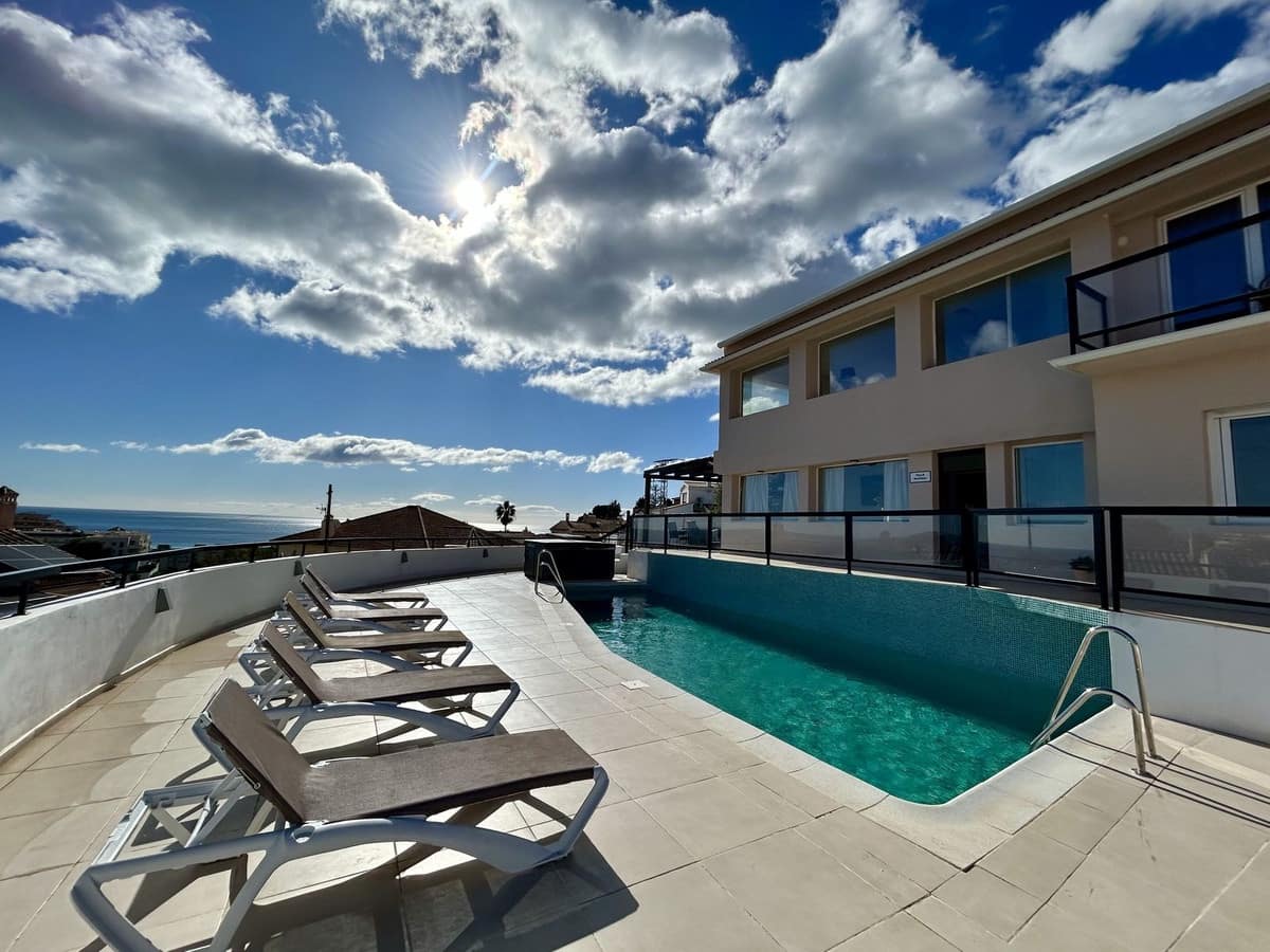 Chalet de 6 habitaciones en Fuengirola en venta con piscina garaje - 1.275.000 € (Ref: 9665526)