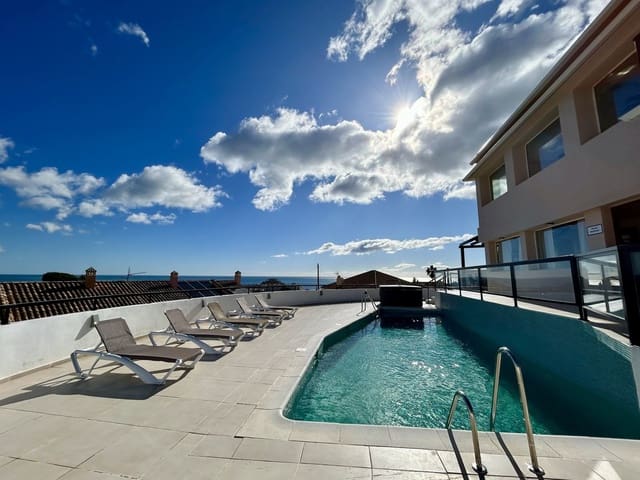 6 quarto Moradia para venda em Fuengirola com piscina garagem - 1 275 000 € (Ref: 9665526)