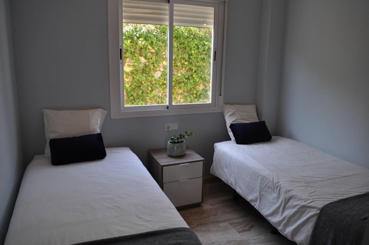 2 Zimmer Apartment zu verkaufen in Calahonda mit Pool Garage - 340.000 € (Ref: 9671259)