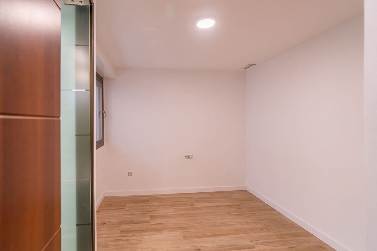 3 bedroom Apartment for sale in La Cala de Mijas with pool garage - € 397,000 (Ref: 9684333)