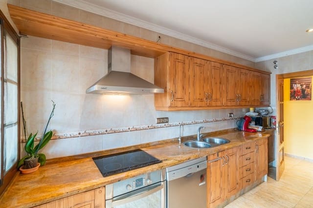 5 soverom Villa til salgs i Mijas med garasje - € 942 000 (Ref: 9685584)