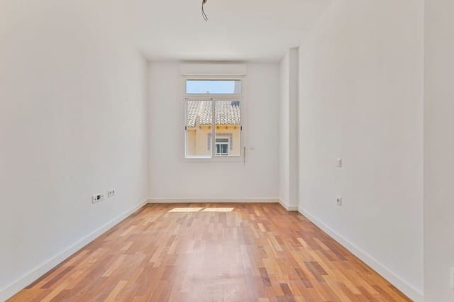 4 makuuhuone Omakotitalo myytävänä paikassa Calahonda, Mijas mukana uima-altaan 
autotalli - 630 000 € (Ref: 9685586)